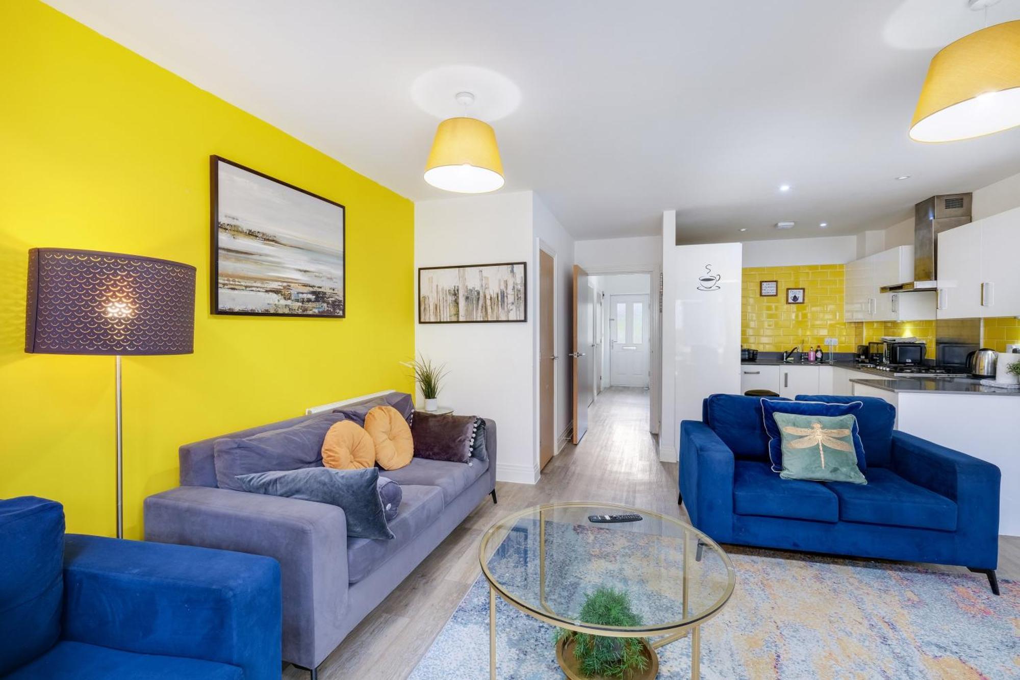 Foxherne 5Bdr 3Ba Serviced House With Parking - Slough By 360Stays Buitenkant foto